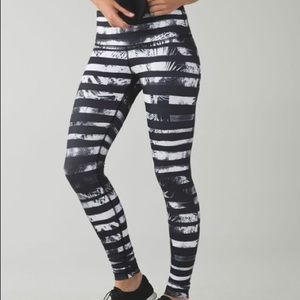 Lululemon Wunder Under (Roll down)